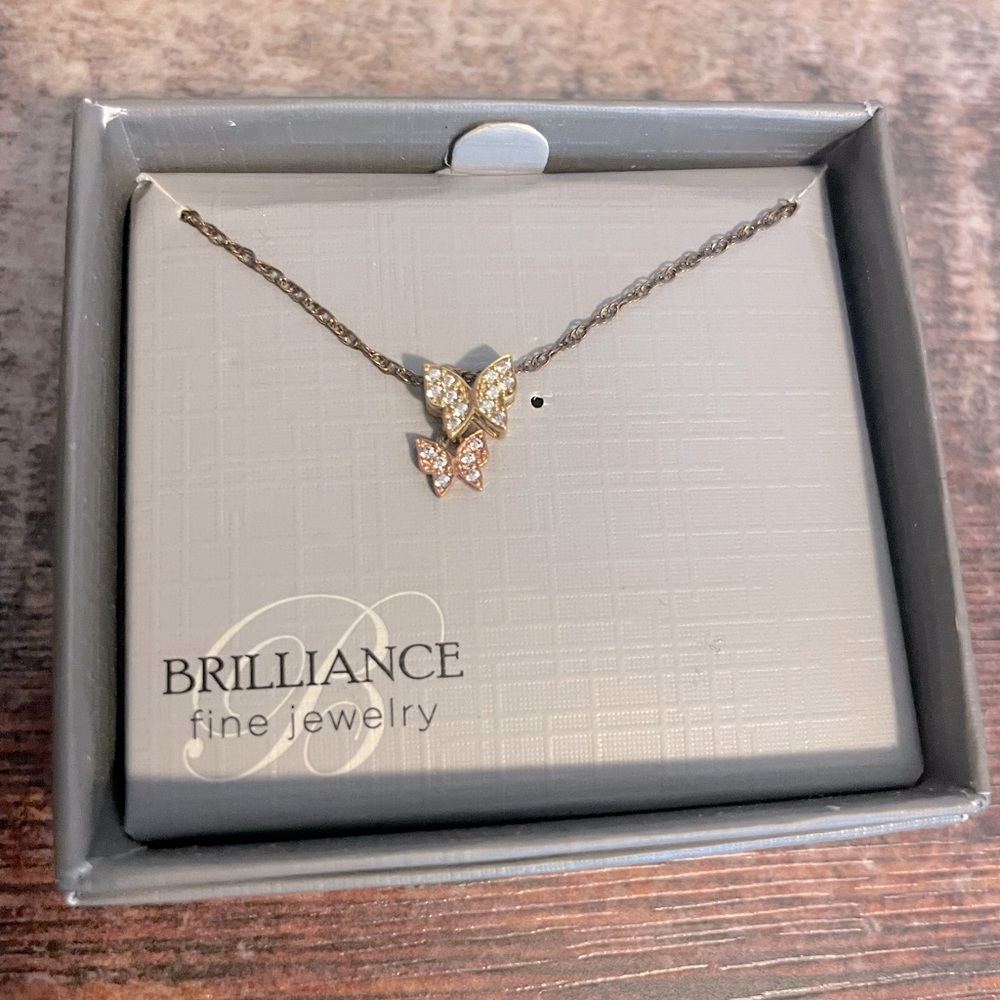 NWT butterfly necklace